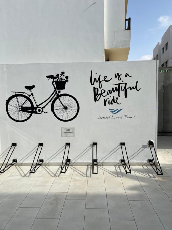 Corralejo Bristol Terrace Apartment Con Giardino Privato Esterno Exteriör bild